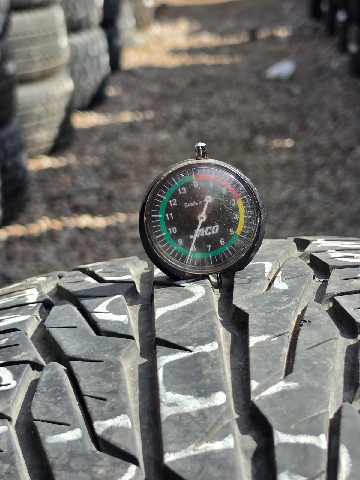 235/40R18 Single (1 Used Tire) Toyo Extensa HP