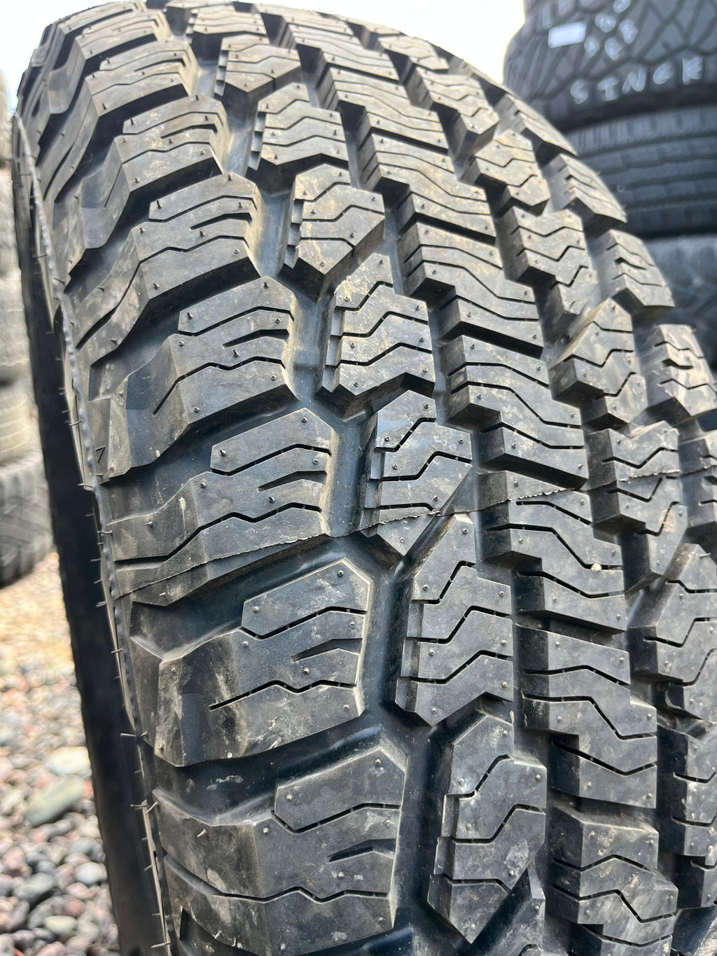 265/75R16 Single (1 Used Tire) Rocky Mountain All Terrain