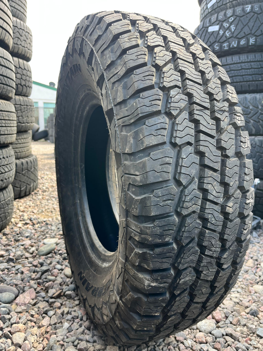 265/75R16 Single (1 Used Tire) Rocky Mountain All Terrain