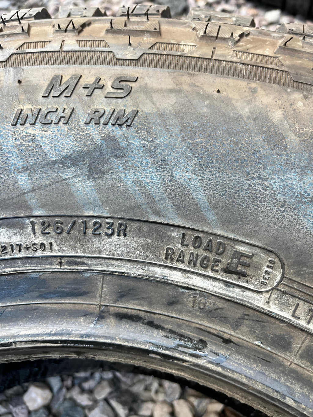 LT285/75R16 Single (1 Used Tire) Hercules Terra Trac