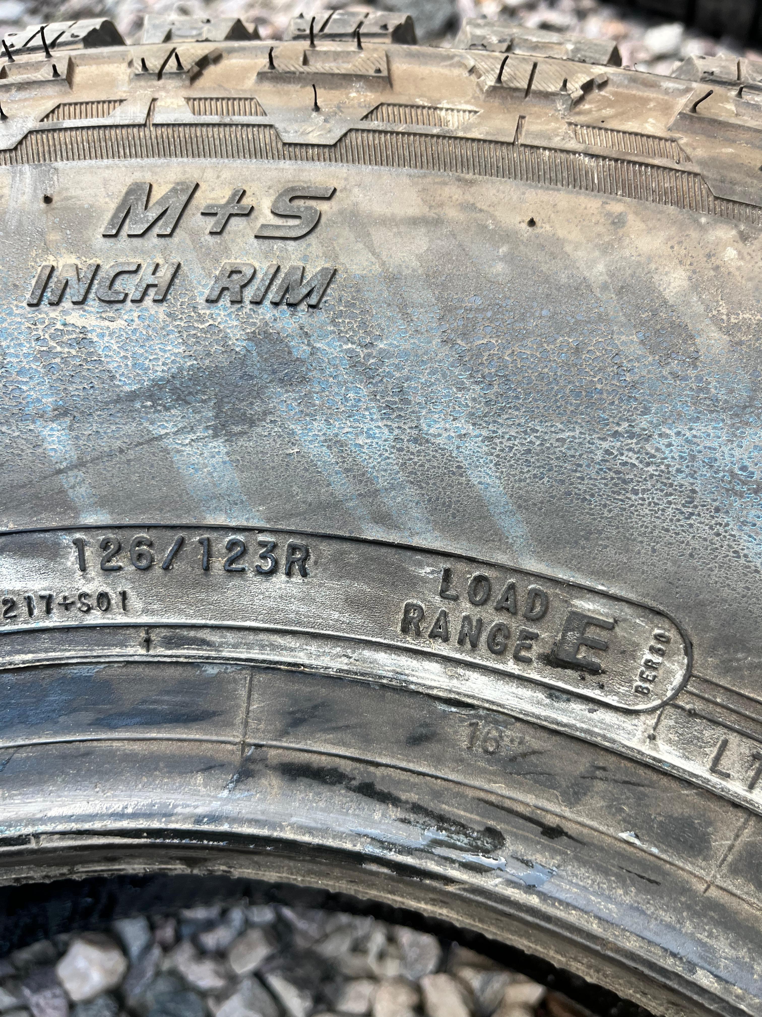 LT285/75R16 Single (1 Used Tire) Hercules Terra Trac