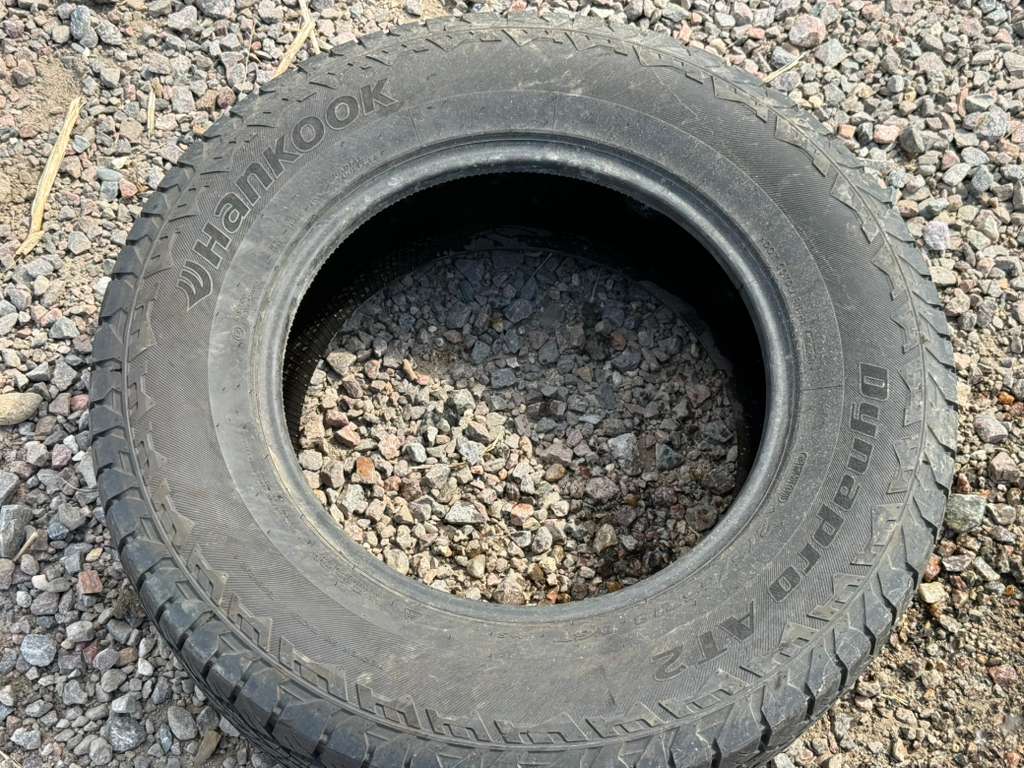 275/65R18 Single (1 Used Tire) Hankook DynaproAT2