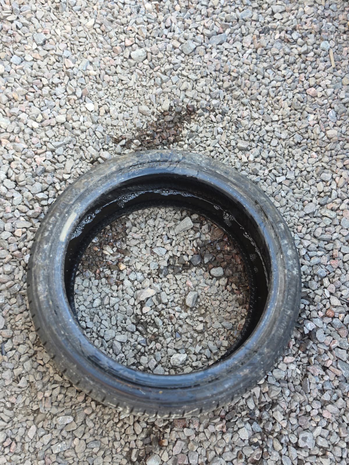 215/40R18 Single (1 Used Tire) LionHart LH-503