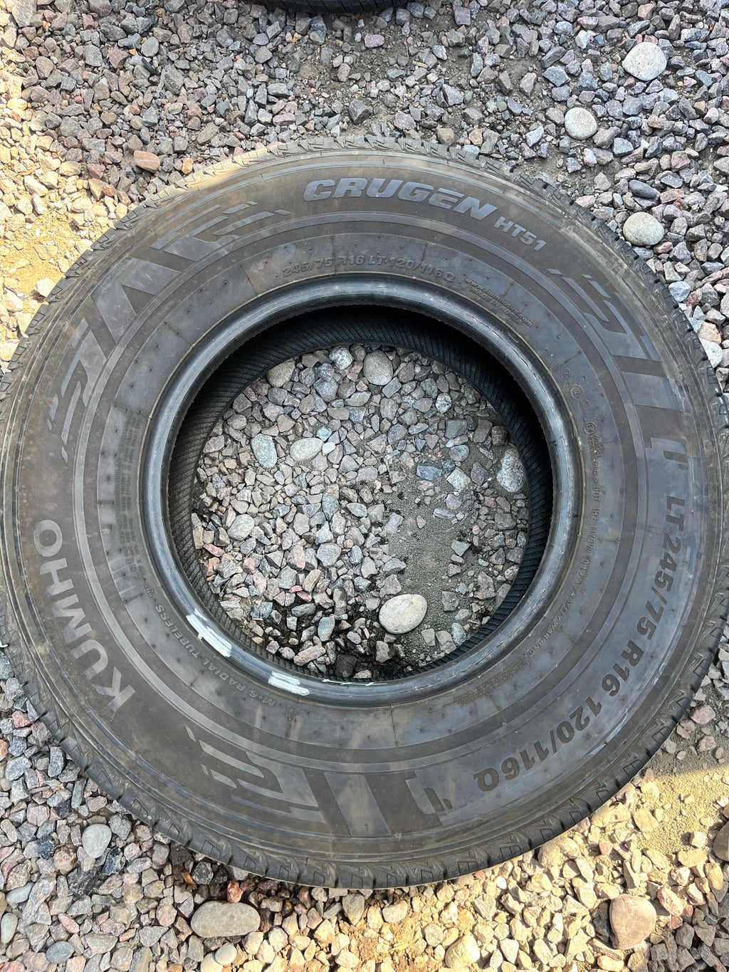 245/75R16 Single (1 Used Tire) Kumho Crugen HT51