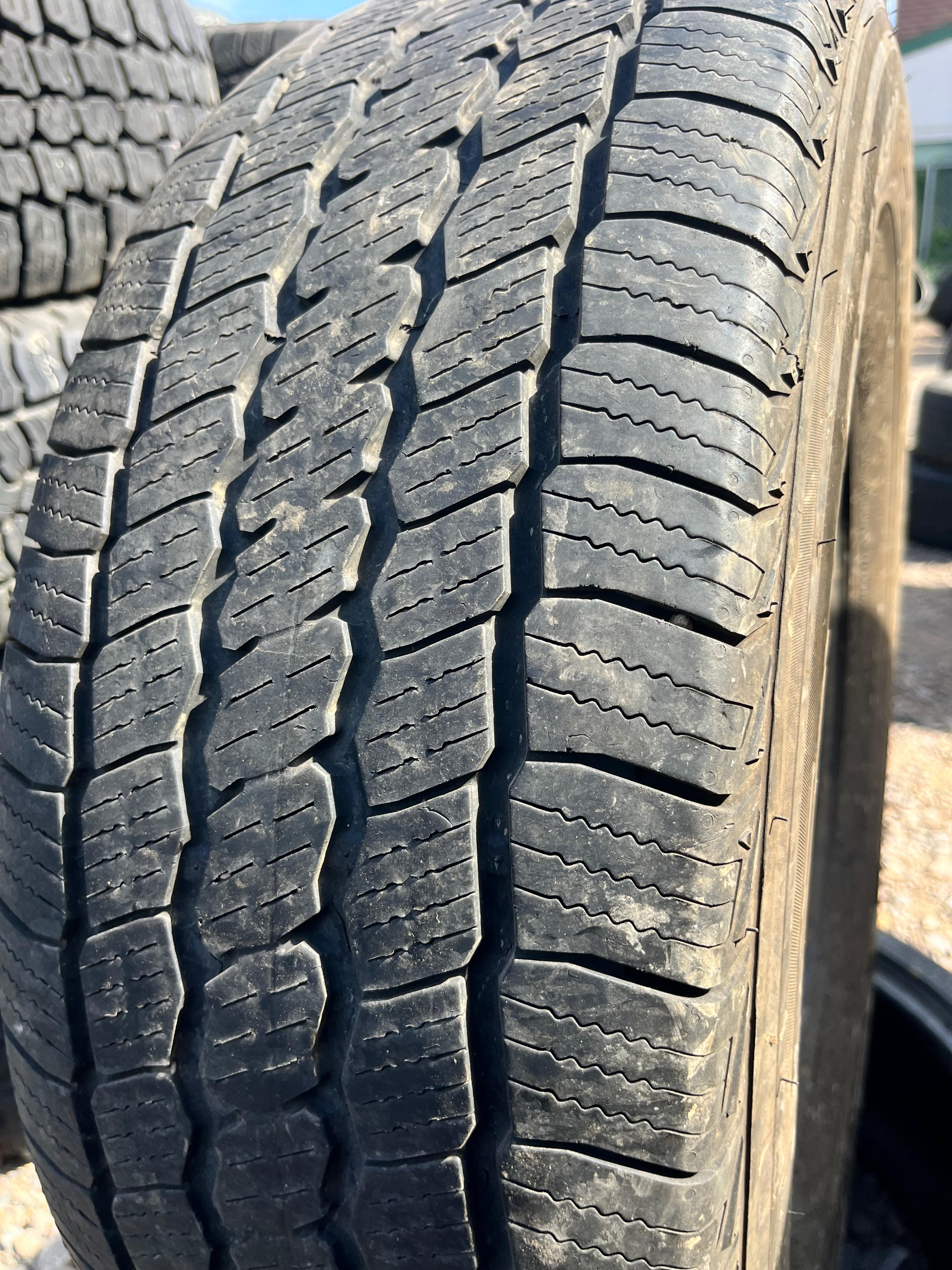 245/75R16 Single (1 Used Tire) Kumho Crugen HT51
