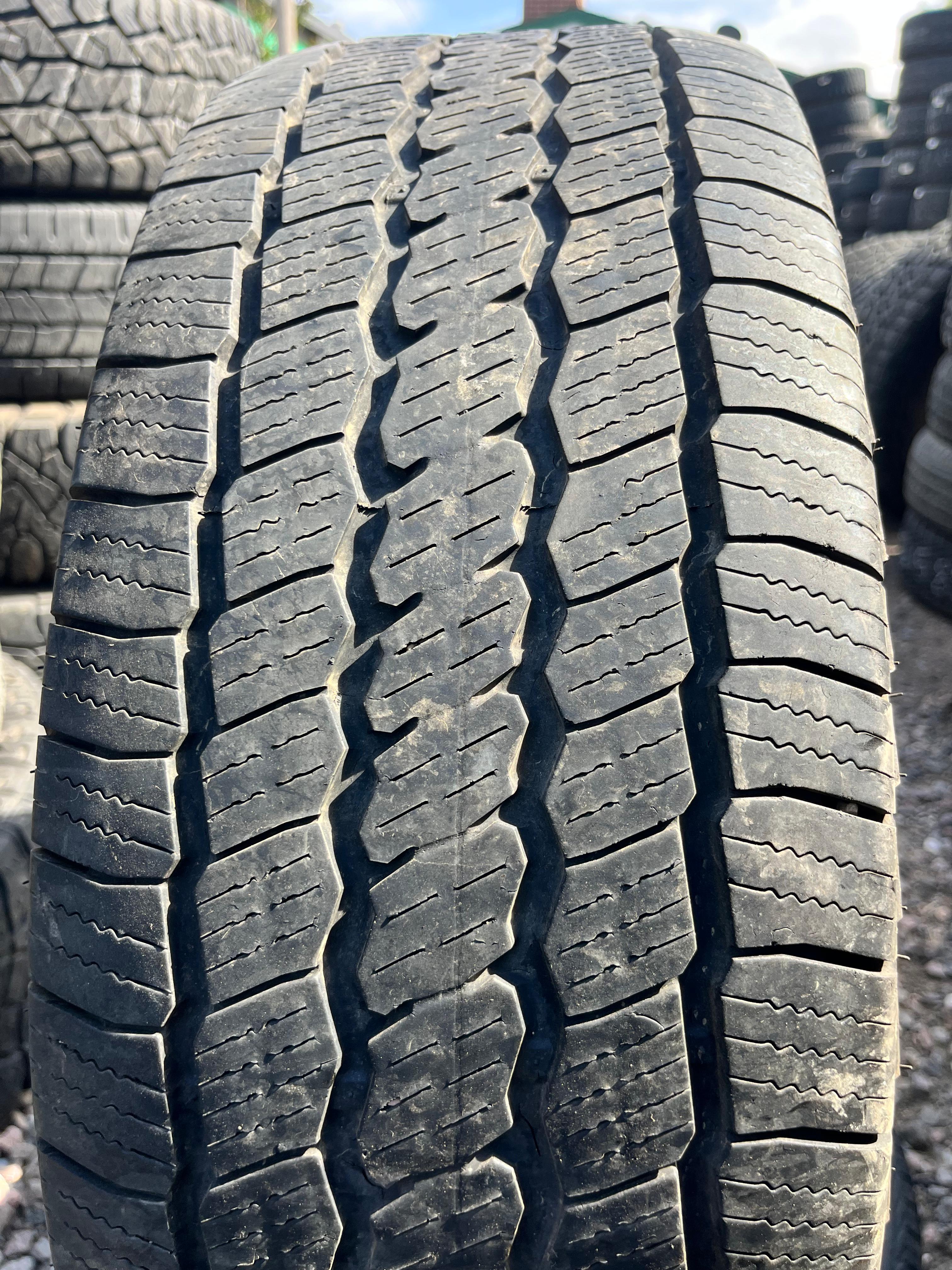 245/75R16 Single (1 Used Tire) Kumho Crugen HT51