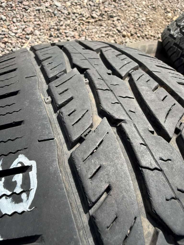 LT245/75R16 Single (1 Used Tire) Delinte DX-11 Bandit HT