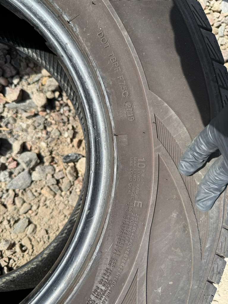 LT245/75R16 Single (1 Used Tire) Delinte DX-11 Bandit HT