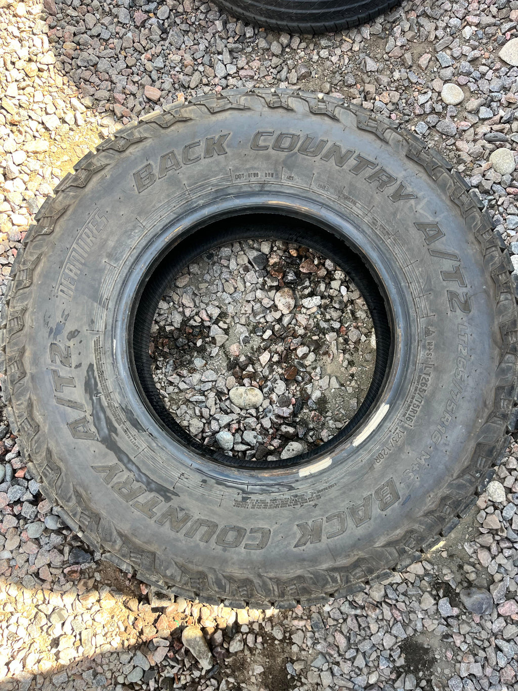 LT265/75R16 Single (1 Used Tire) Dean Tires Back Country