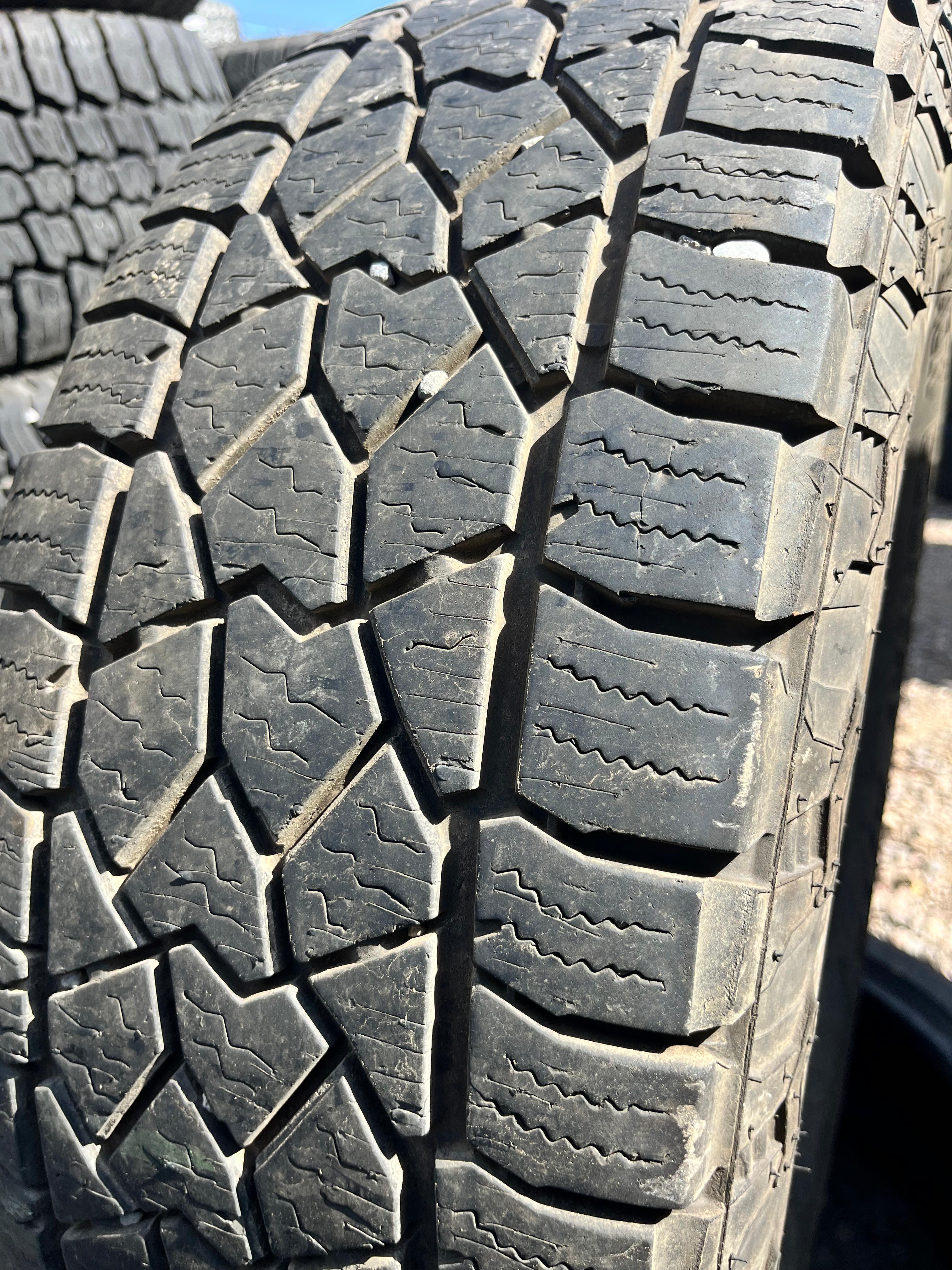 LT265/75R16 Single (1 Used Tire) Dean Tires Back Country