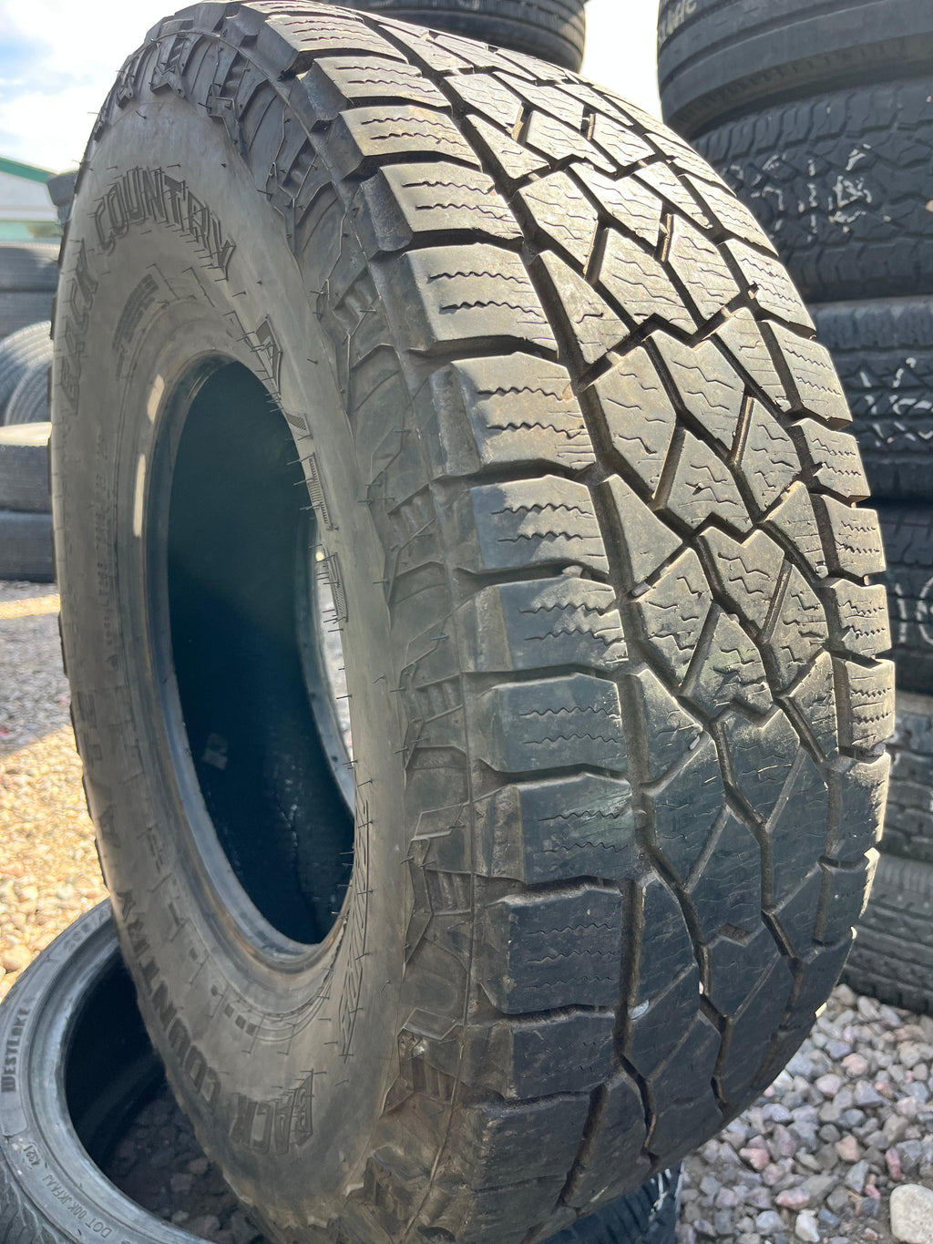 LT265/75R16 Single (1 Used Tire) Dean Tires Back Country