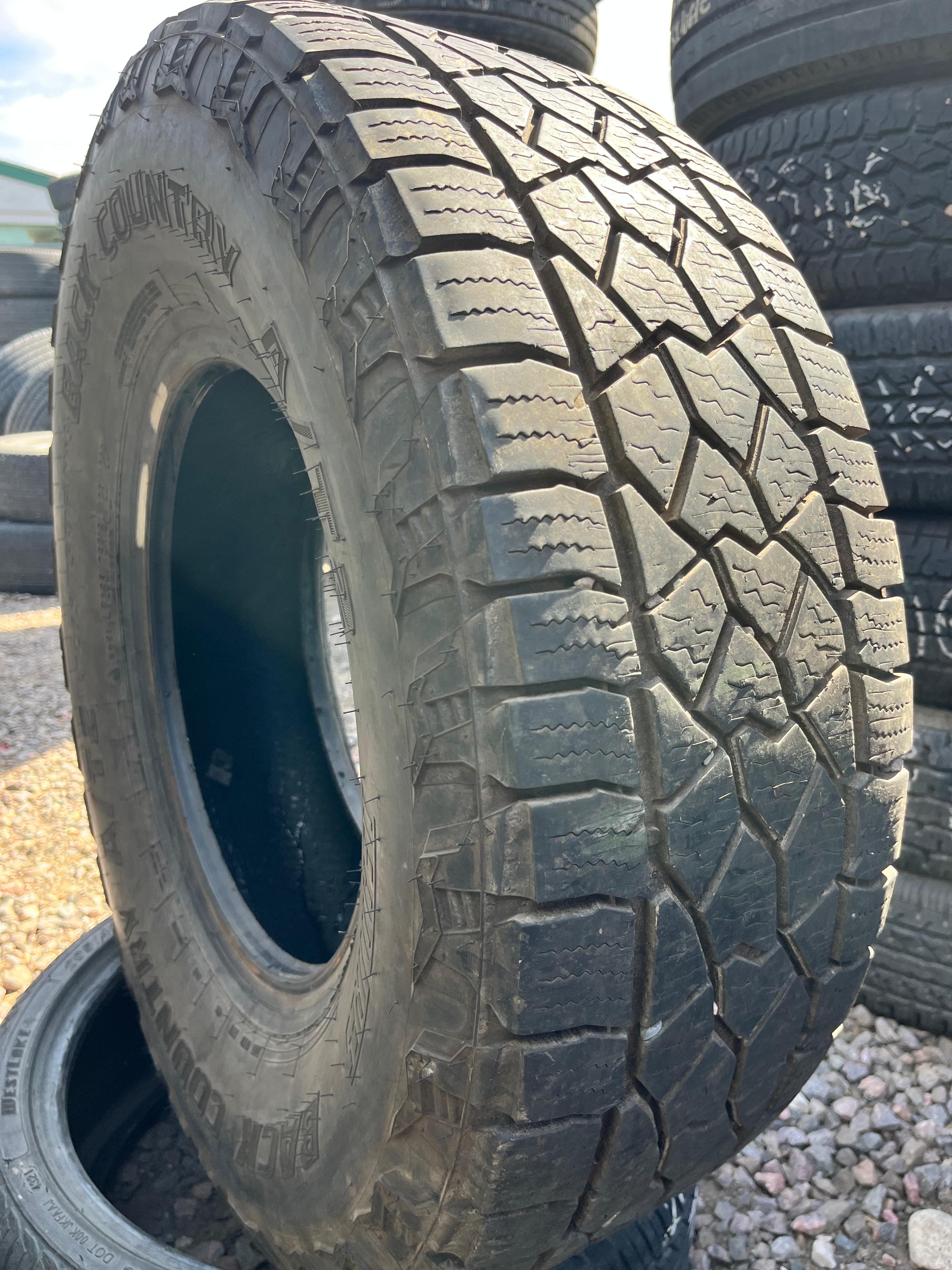 LT265/75R16 Single (1 Used Tire) Dean Tires Back Country