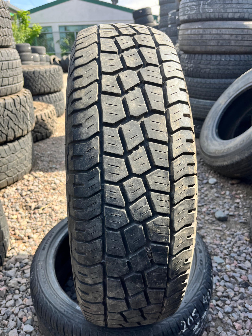 225/75R16 Single (1 Used Tire) Mastercraft Stratus AS