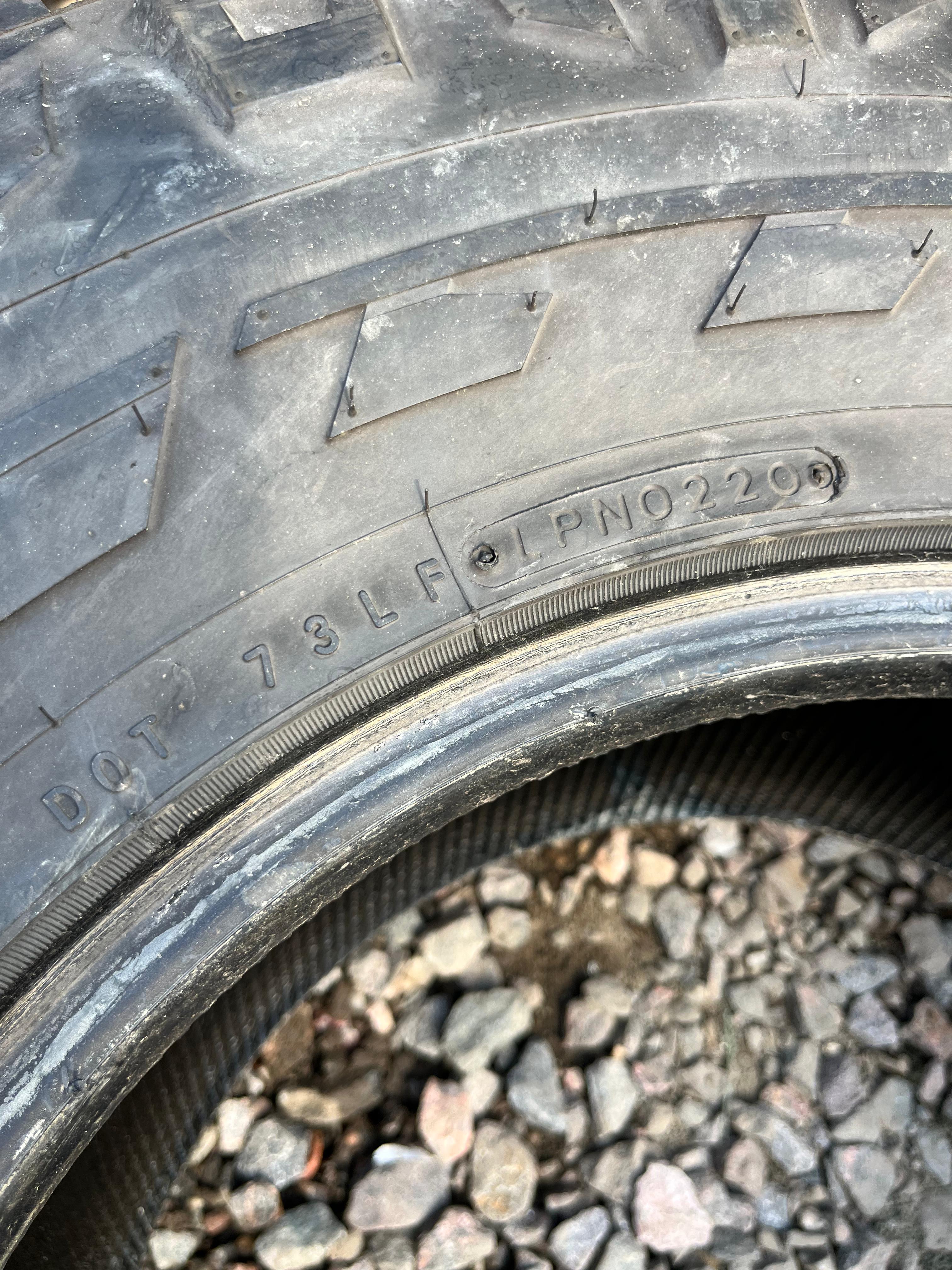 285/75R16 Single (1 Used Tire) Nitto Ridge Grappler