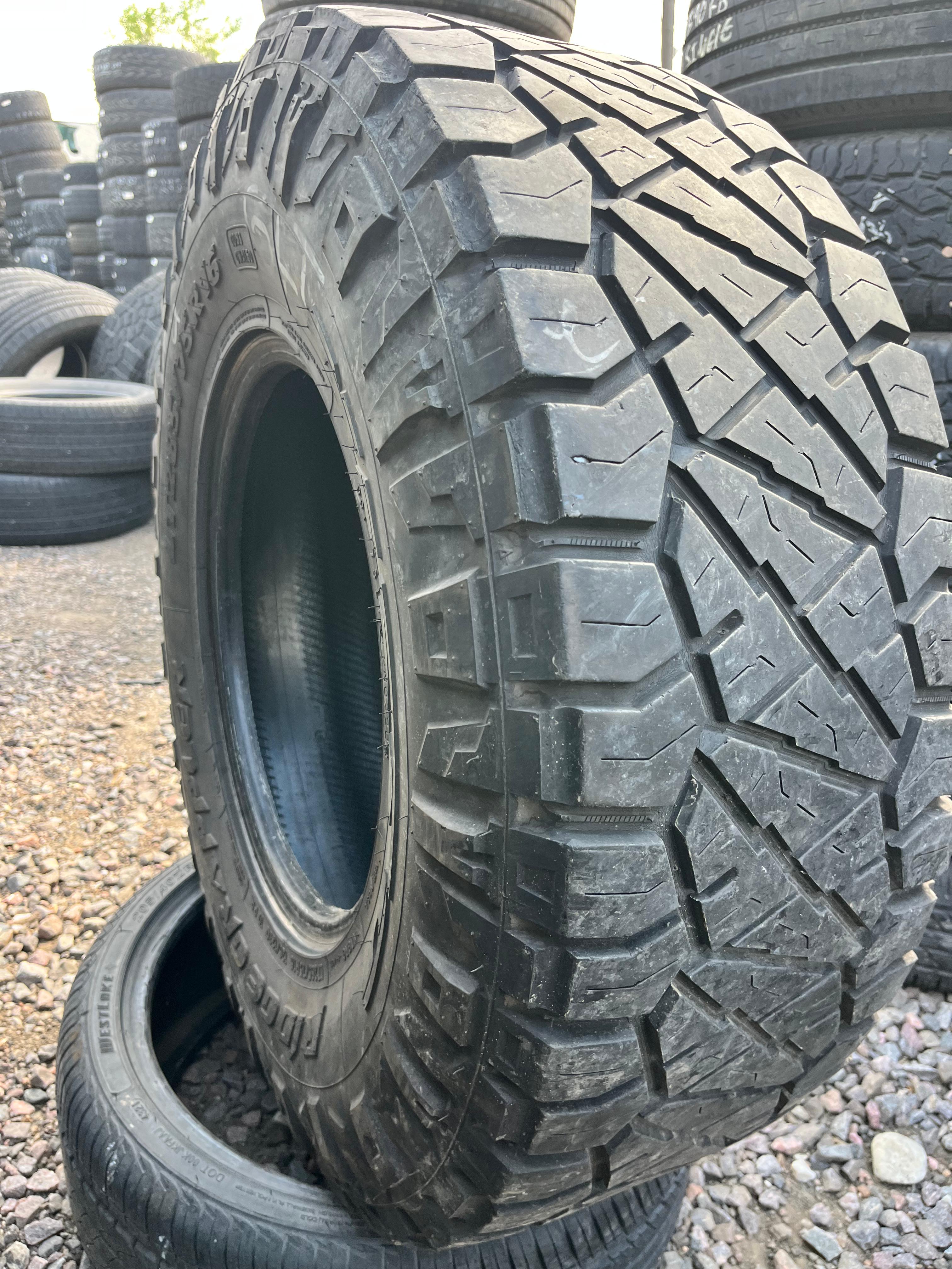 285/75R16 Single (1 Used Tire) Nitto Ridge Grappler
