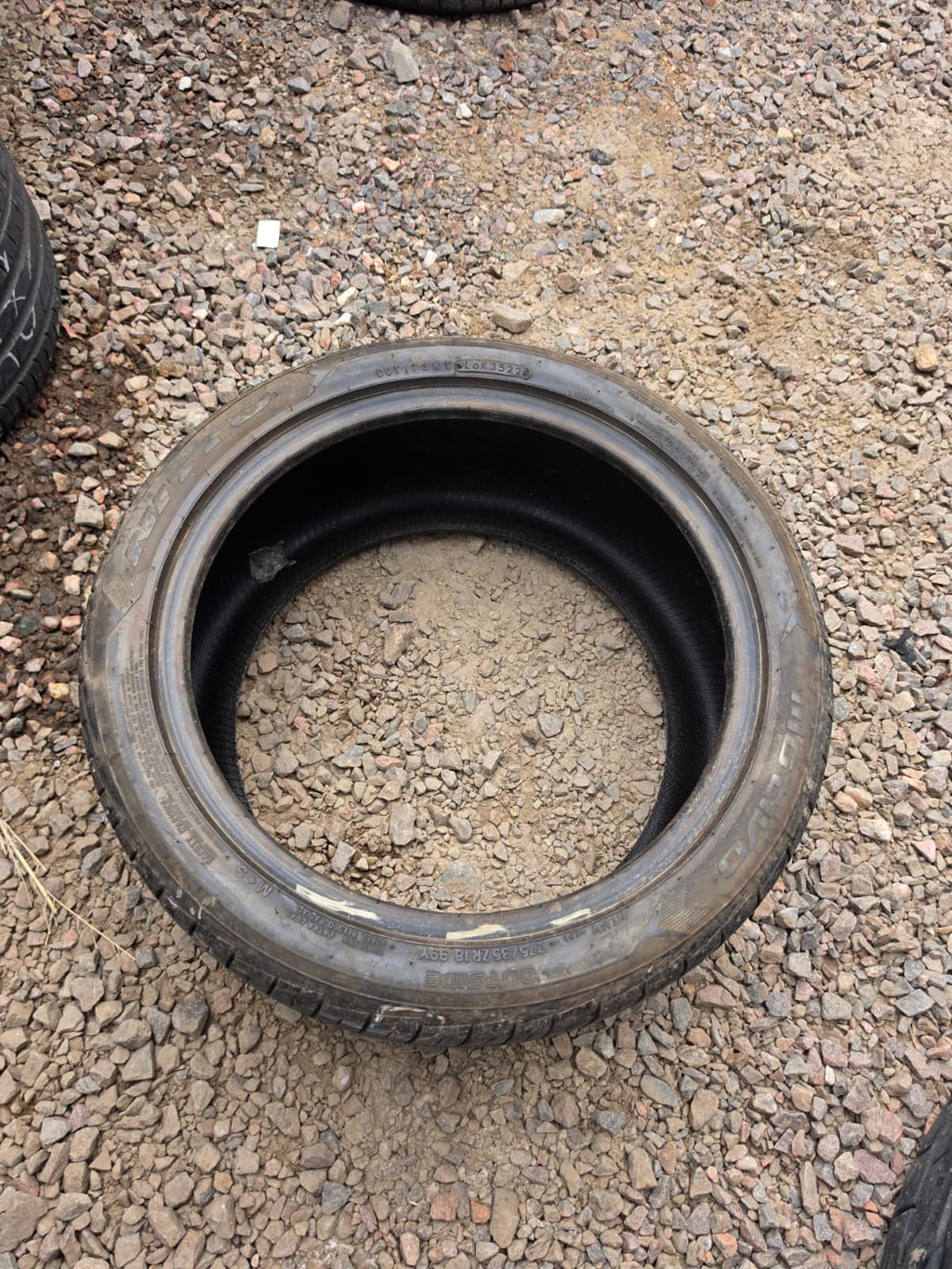 275/35ZR18 Single (1 Used Tire) Nitto Motivo