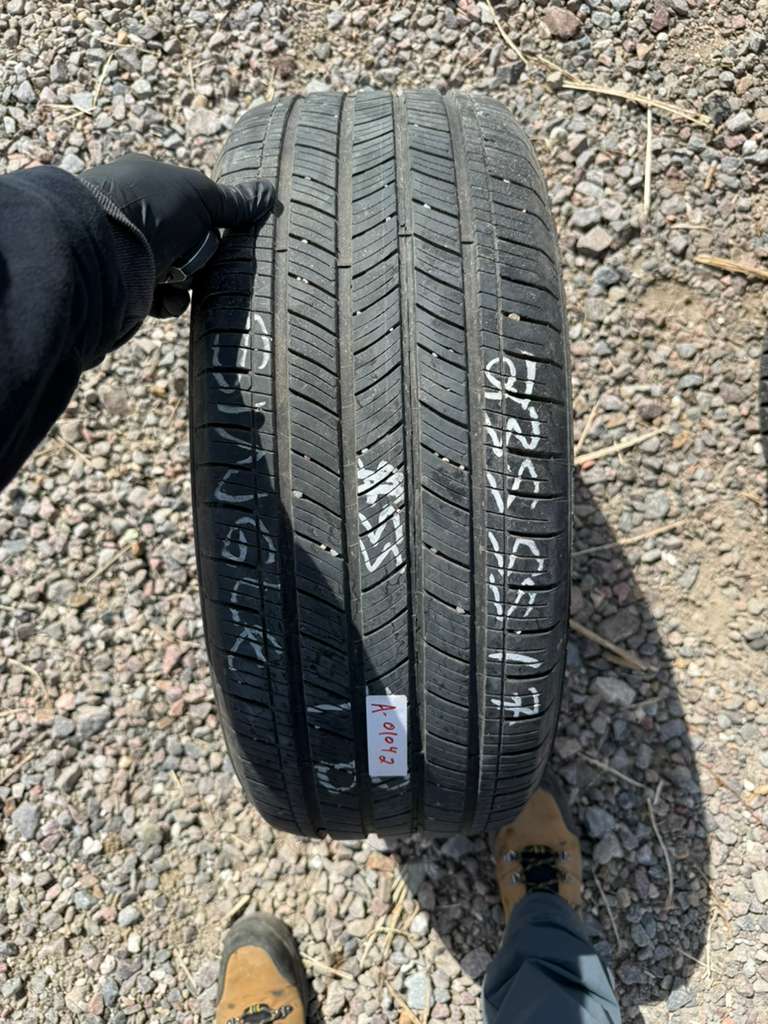 235/55R17 Single (1 Used Tire) Michelin Energy Saver