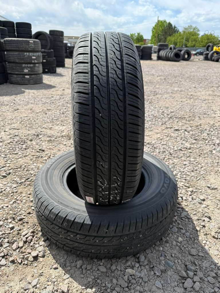 215/70R15 Pair (2 Used Tires) Toyo Eclipse
