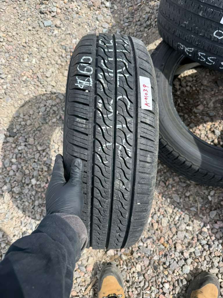 215/70R15 Pair (2 Used Tires) Toyo Eclipse