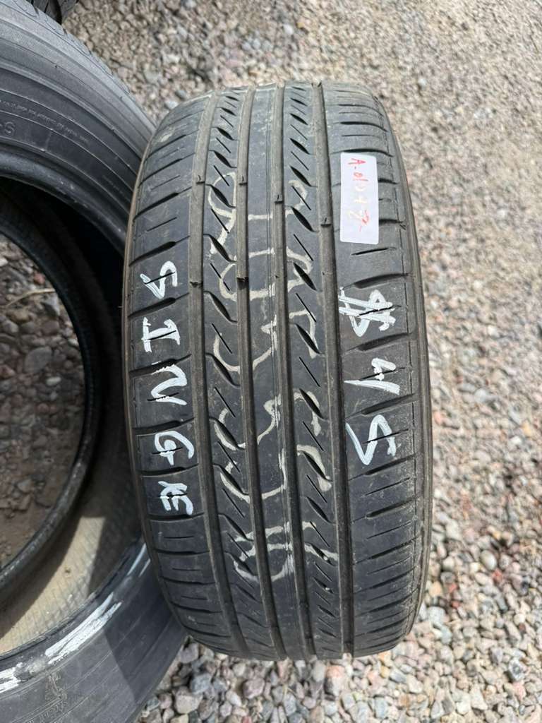 205/55R16 Single (1 Used Tire) Sentury Touring