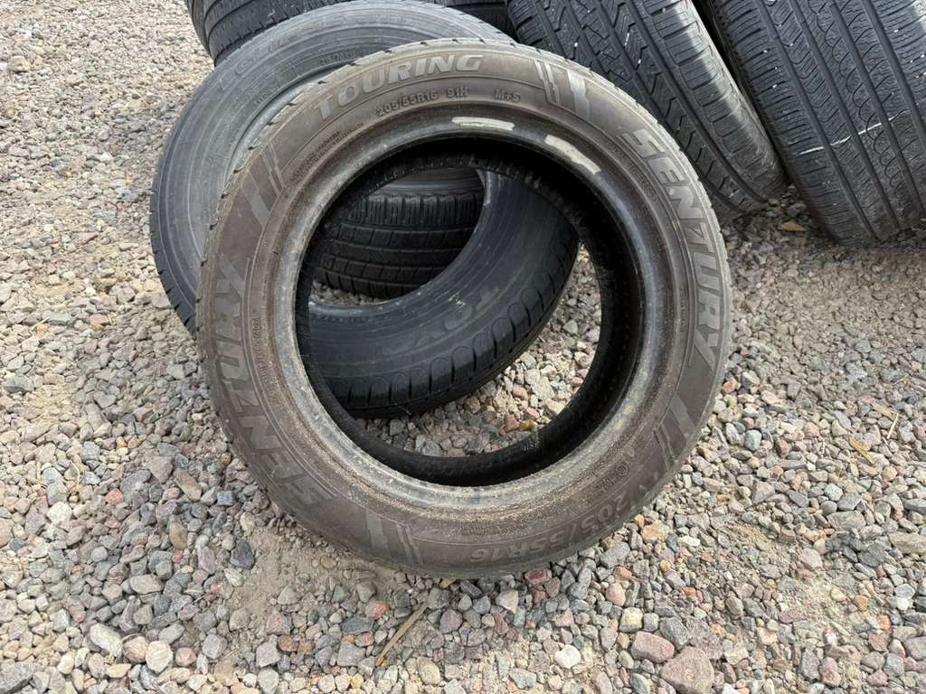 205/55R16 Single (1 Used Tire) Sentury Touring