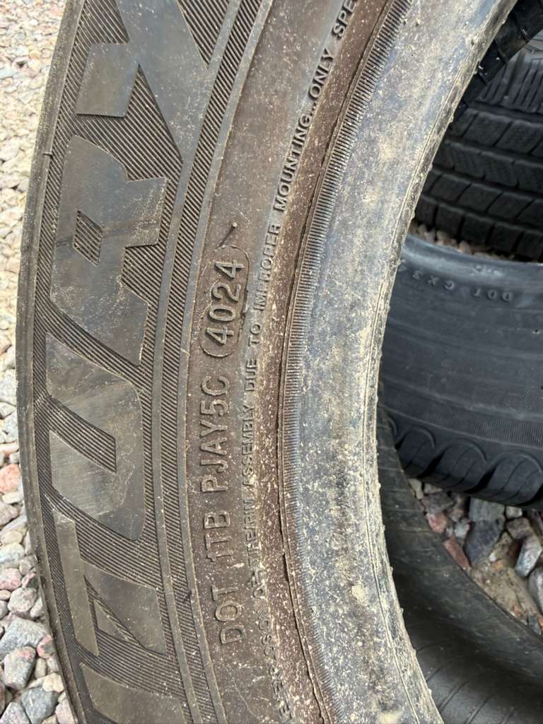 205/55R16 Single (1 Used Tire) Sentury Touring