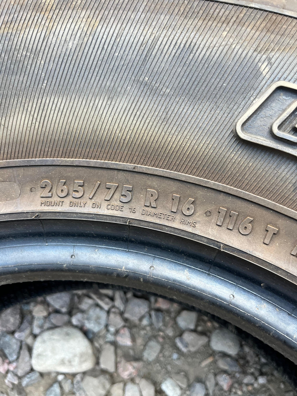 265/75R16 Single (1 Used Tire) General Grabber