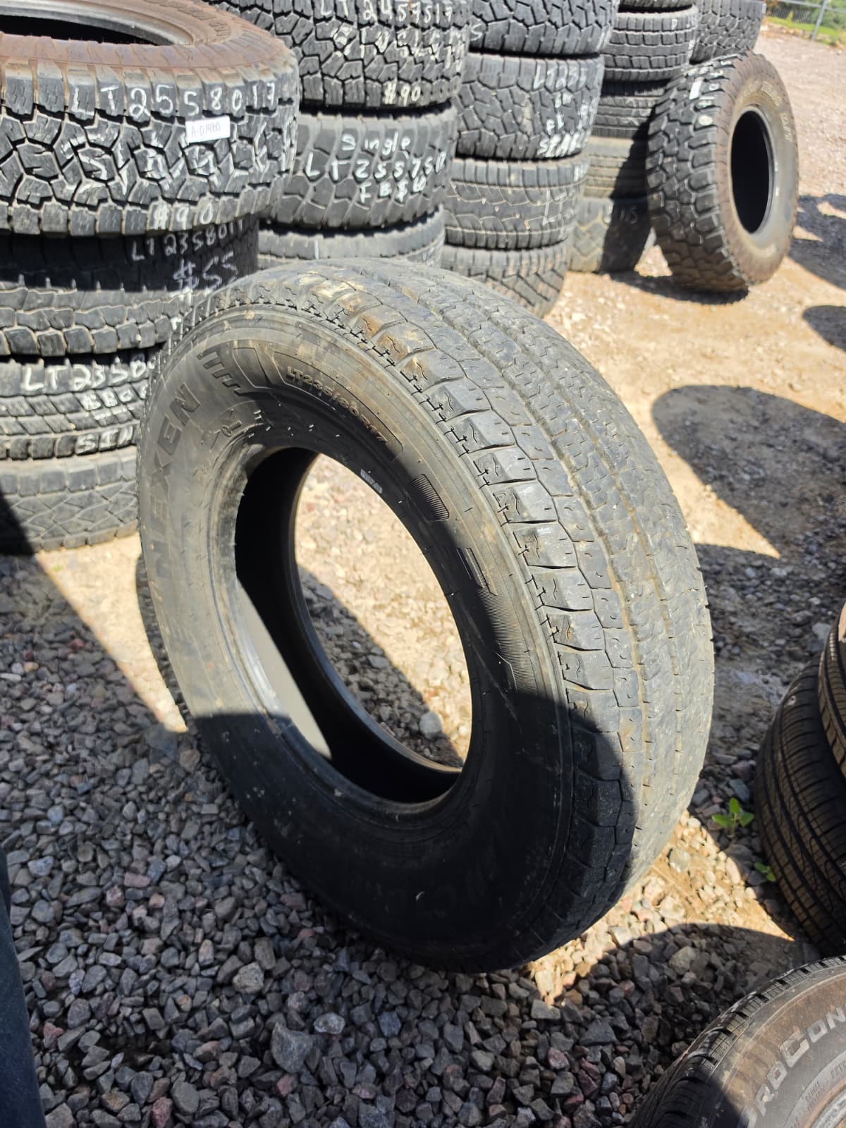 LT235/80R17 Single (1 Used Tire) Nexen Roadian CT8