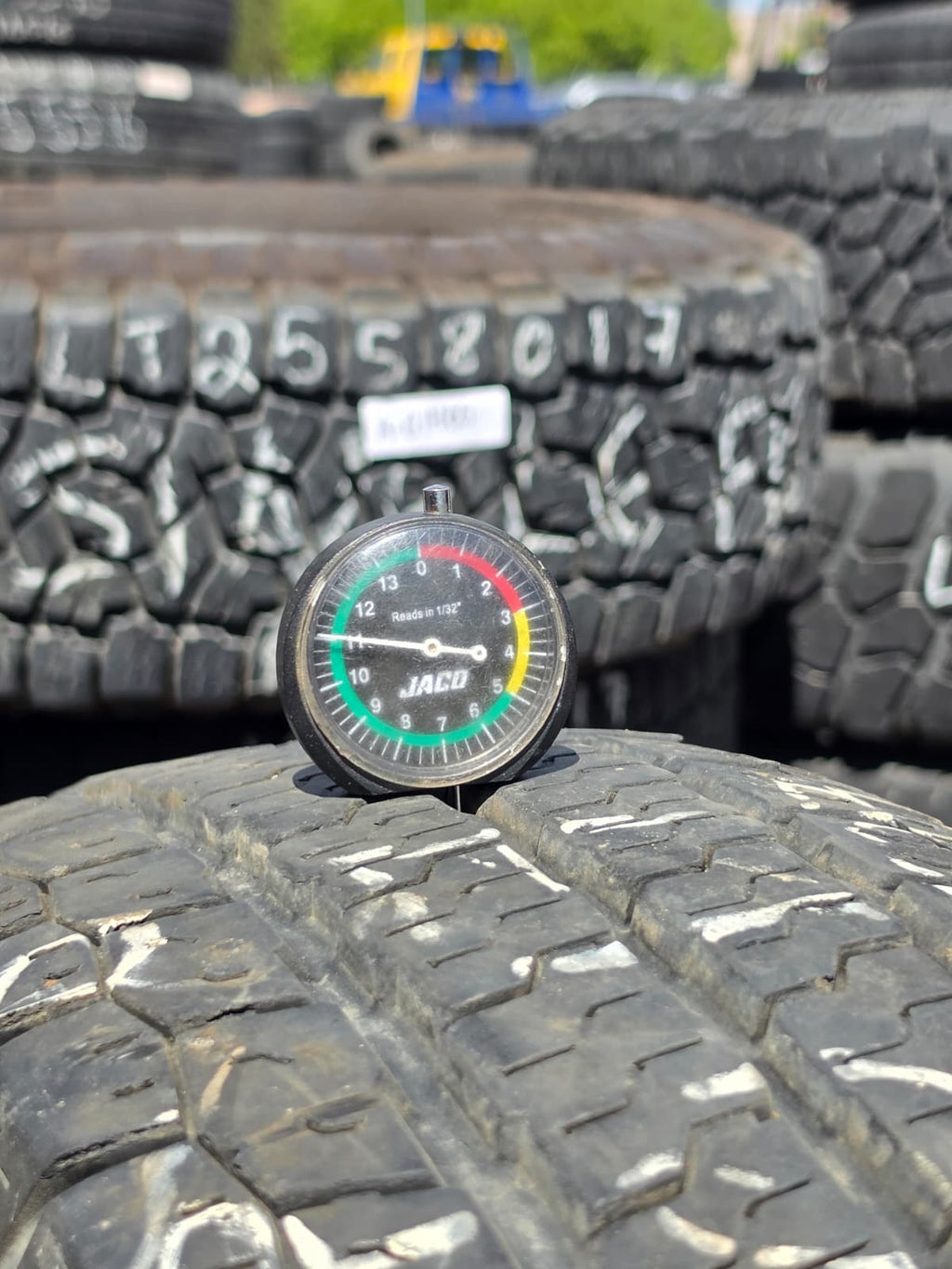 LT235/80R17 Single (1 Used Tire) Nexen Roadian CT8