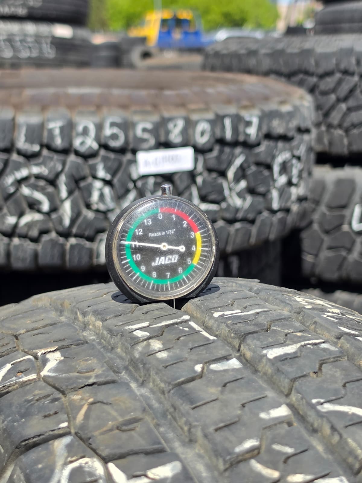 LT235/80R17 Single (1 Used Tire) Nexen Roadian CT8