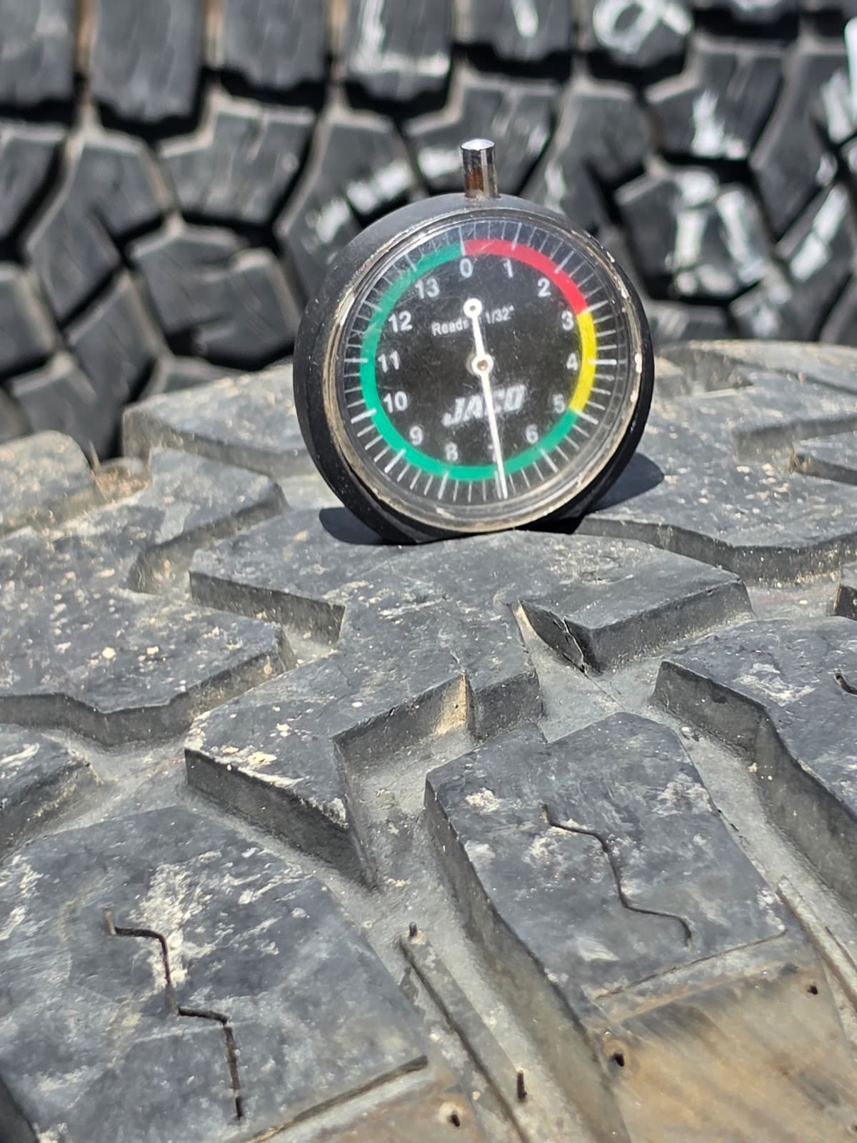 LT33X12.50R17 Single (1 Used Tire) Haida HD878