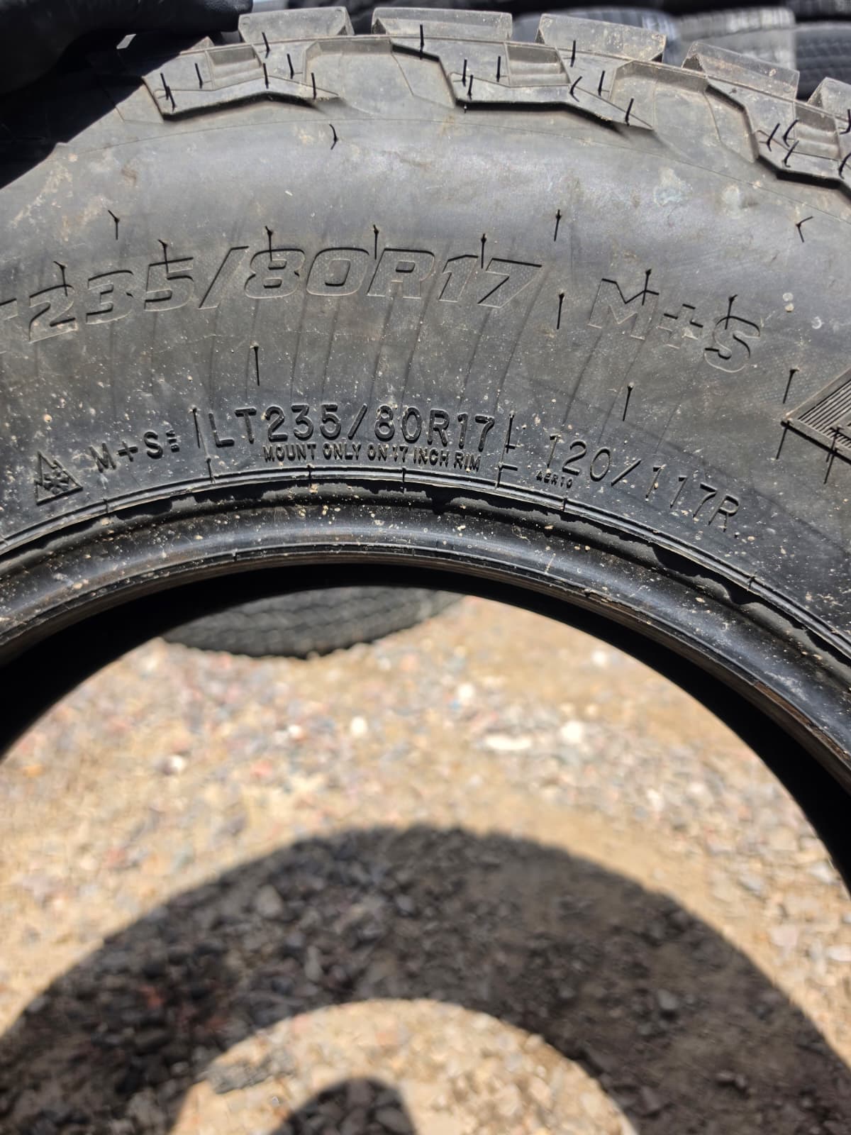 LT235/80/R17 Single (1 Used Tire) Dean Tires Back Country AT2