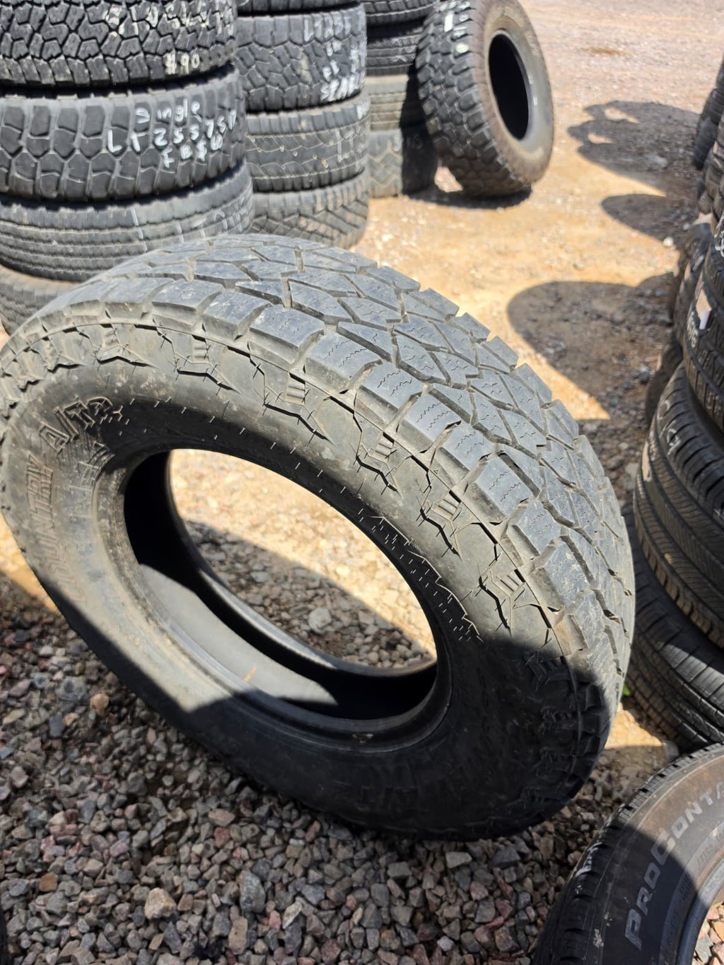 LT235/80/R17 Single (1 Used Tire) Dean Tires Back Country AT2