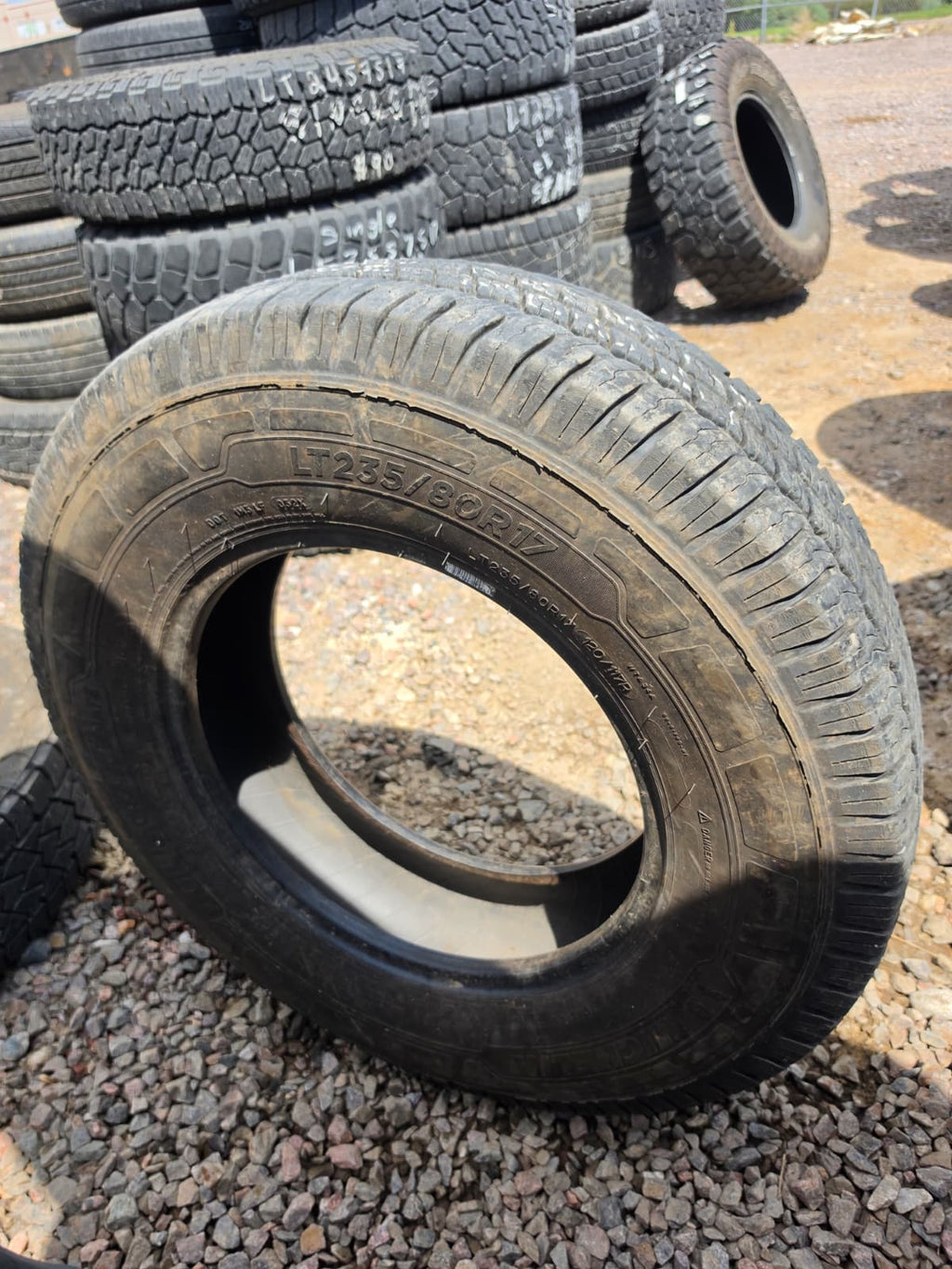 LT235/80R17 Single (1 Used Tire) Michelin Agilis Cross Climate