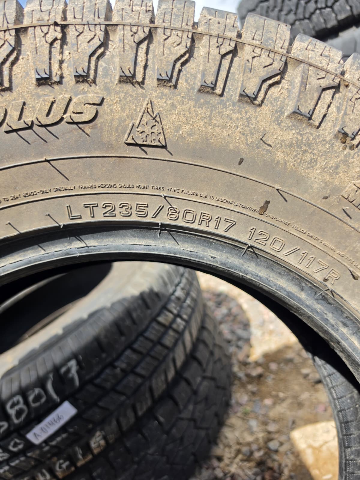 LT235/80R17 Single (1 Used Tire) Mazama Tires Open Country