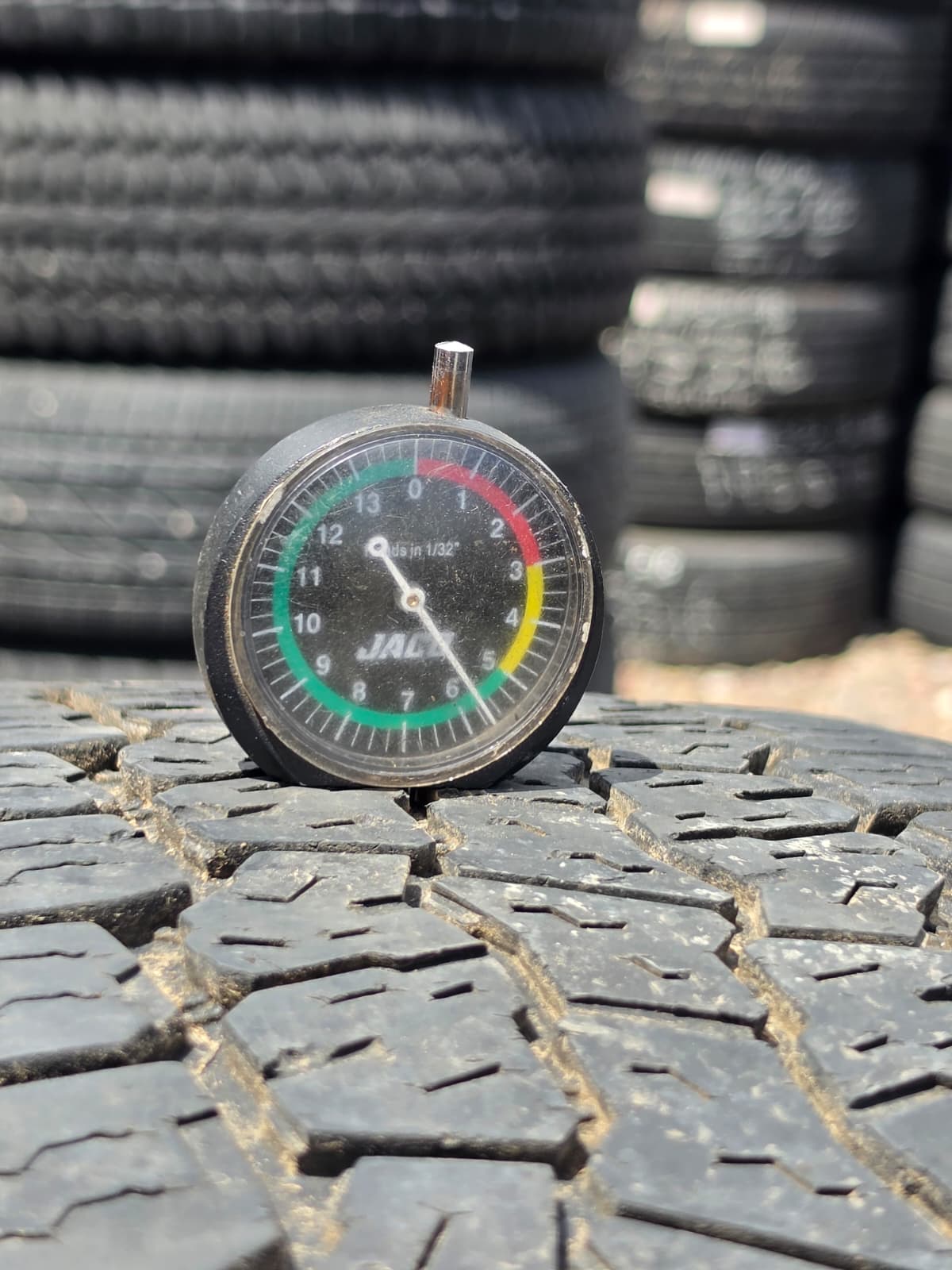 LT235/80R17 Single (1 Used Tire) Mazama Tires Open Country