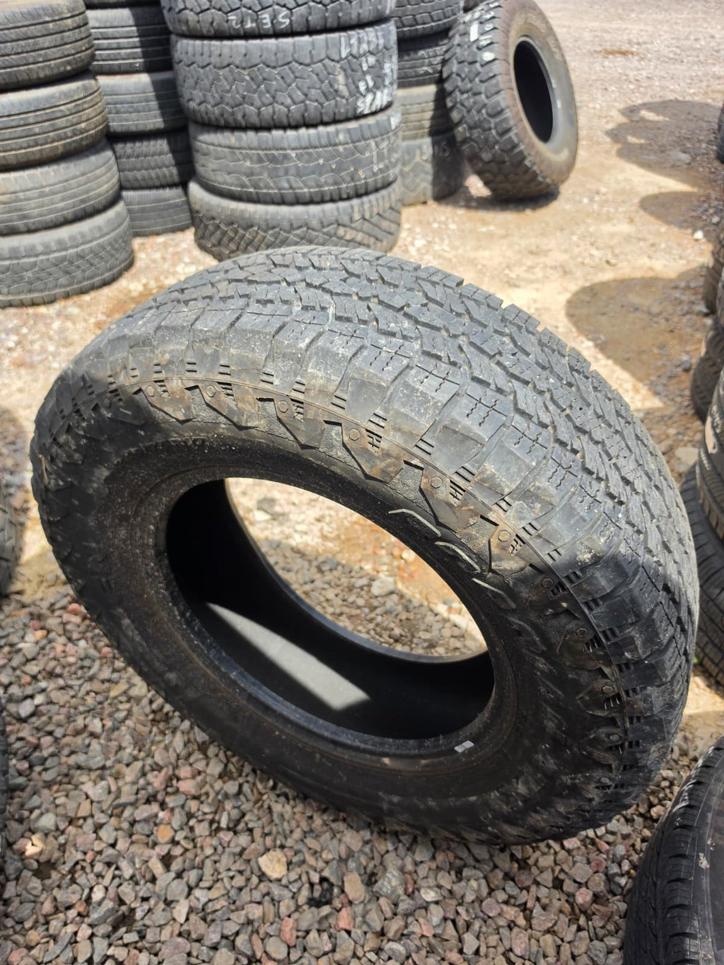 245/75R17 Single (1 Used Tire) Nexen Roadian ATX