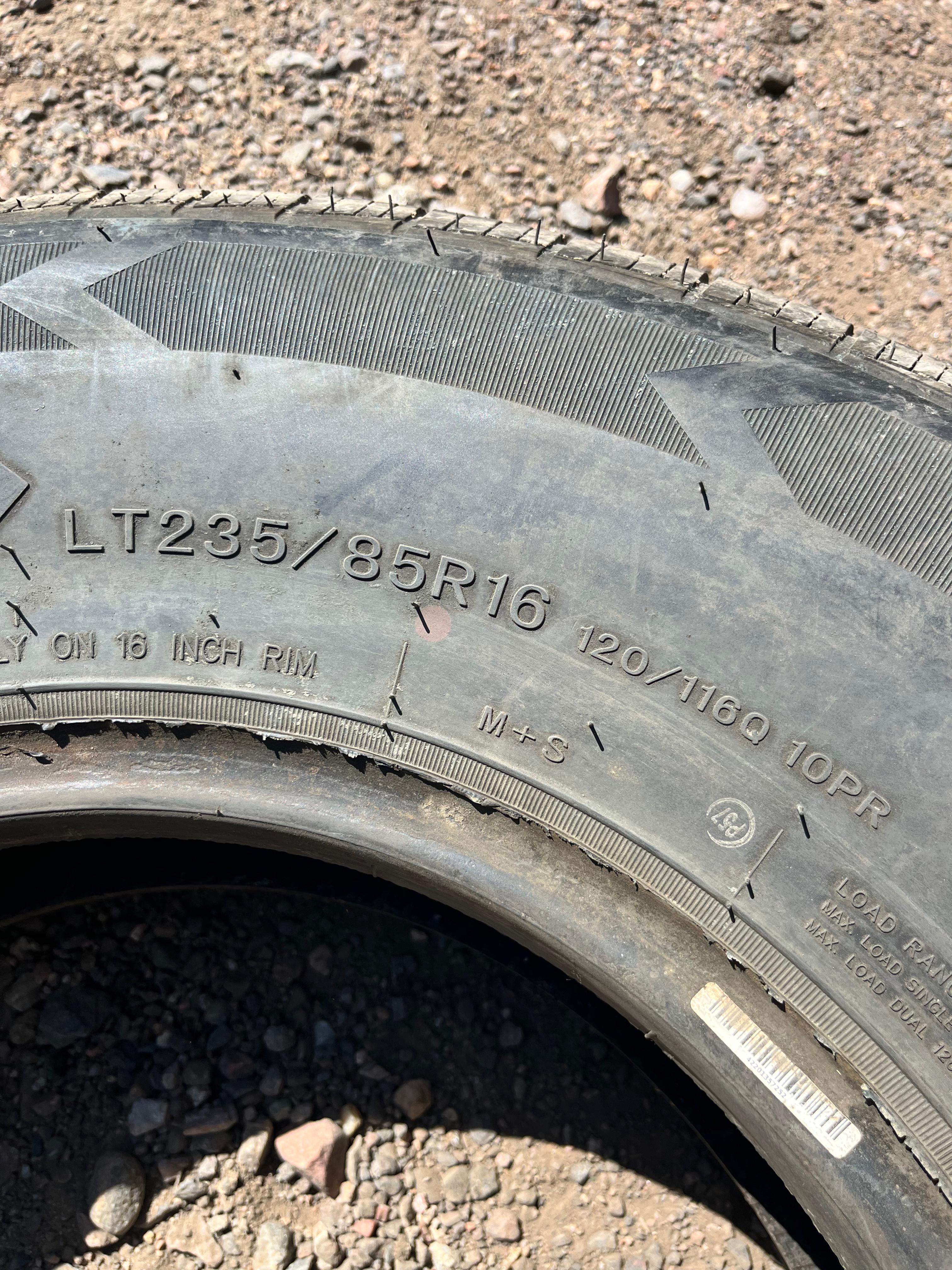 LT235/80R16 Single (1 Used Tire) Thunderer Commercial
