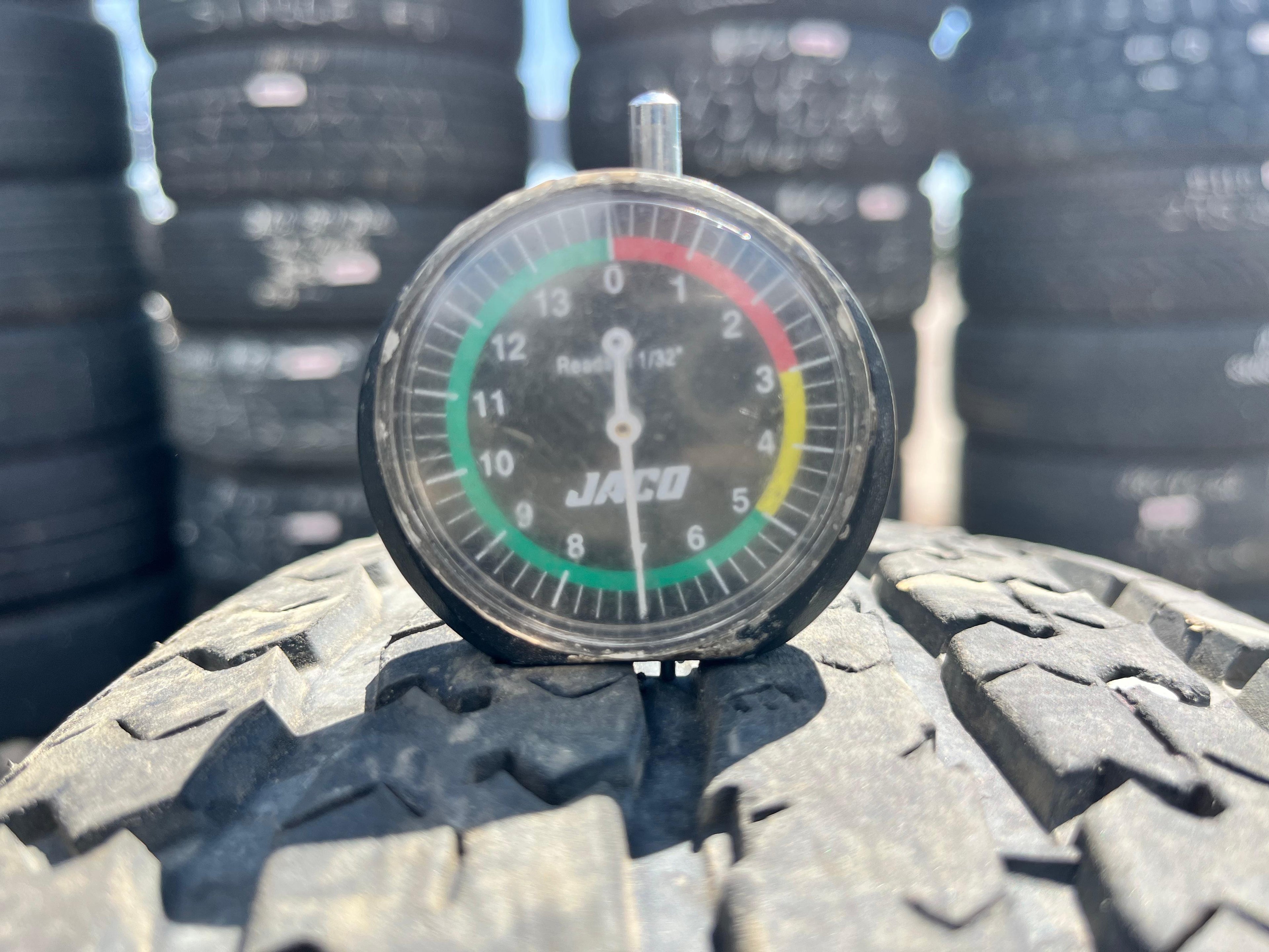 ST235/80R16 Single (1 Used Tire) Power King Towmax