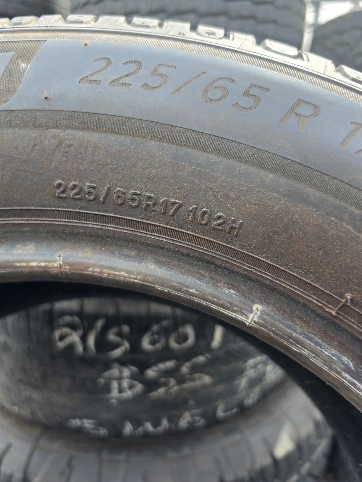 225/65R17 Single (1 Used Tire) Michelin X Tour AS2
