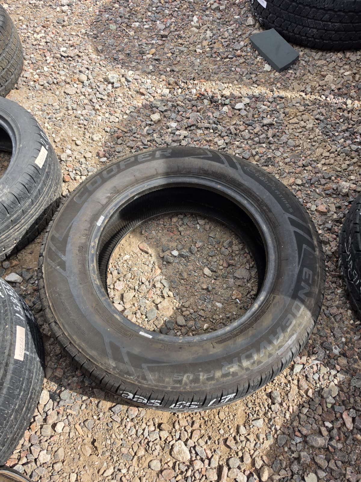 225/65R17 Single (1 Used Tire) Cooper Endeavor Plus