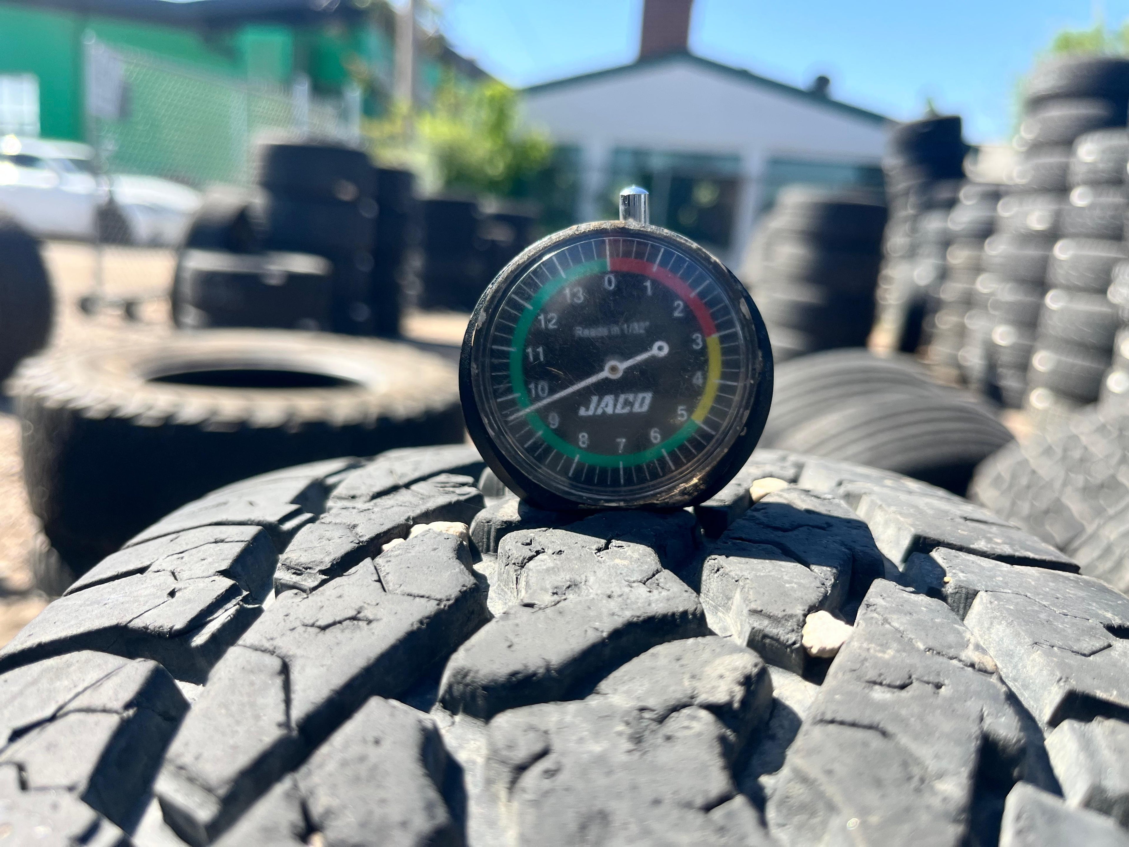 LT235/85R16 Single (1 Used Tire) Mastercraft Courser LTR