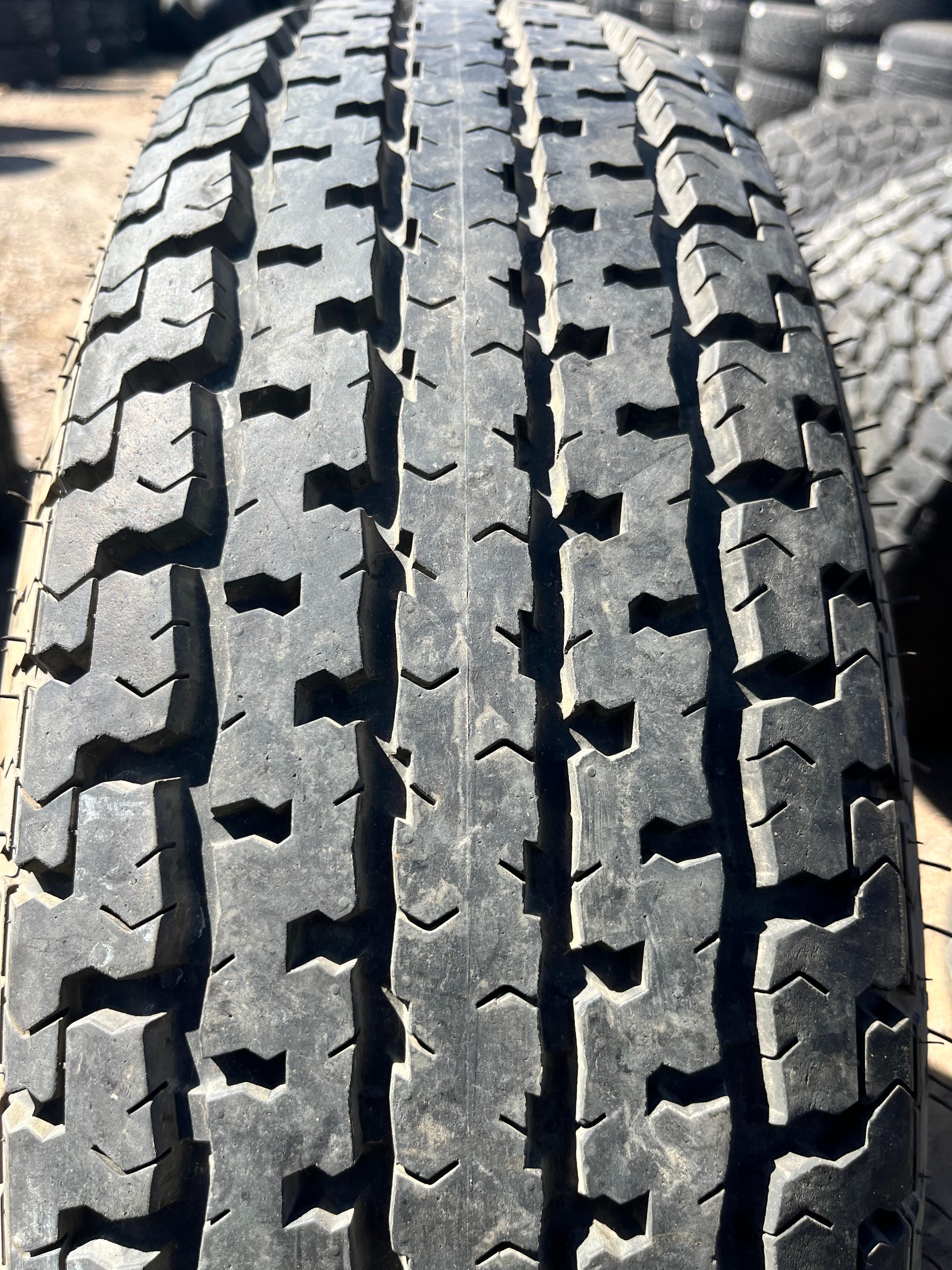 ST235/80R16 Single (1 Used Tire) Freestar Radial ST