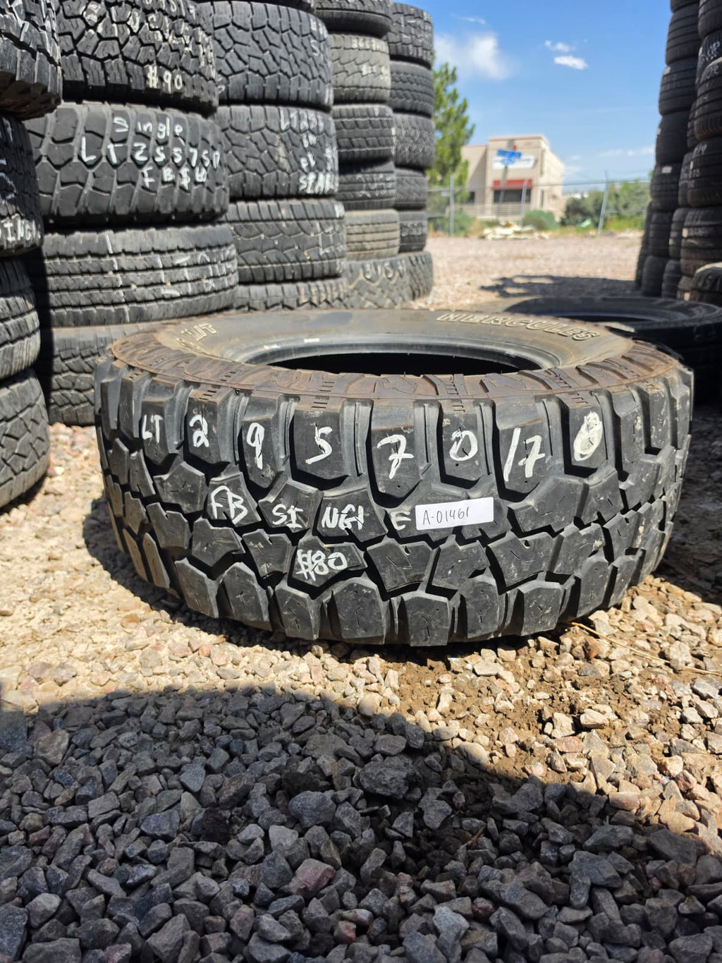 LT295/70R17 Single (1 Used Tire) Hercules Terra Trac