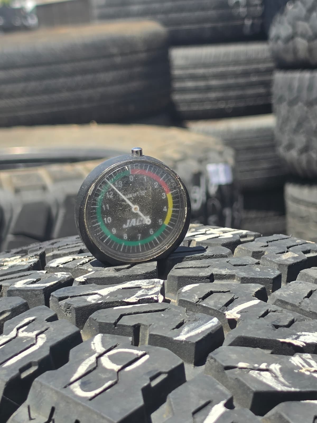 LT245/75R17  Single (1 Used Tire) Falken Wild Peak