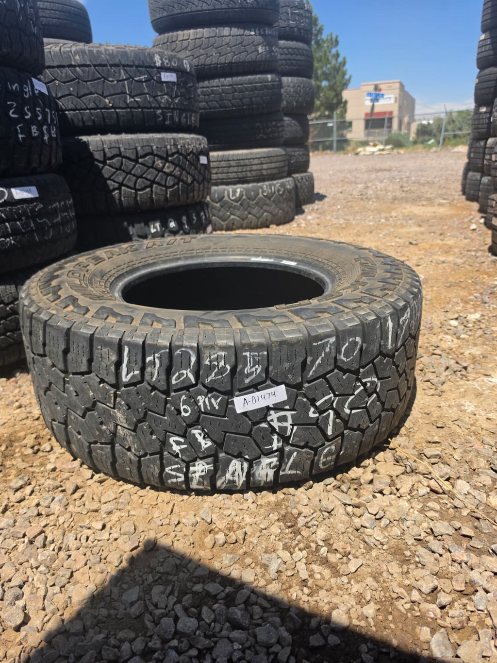 LT285/70R17 Single (1 Used Tire) Falken Wild Peak AT3