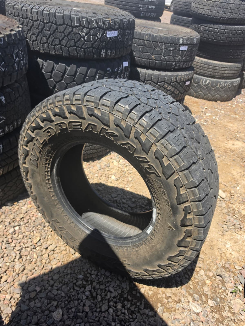 LT285/70R17 Single (1 Used Tire) Falken Wild Peak AT3