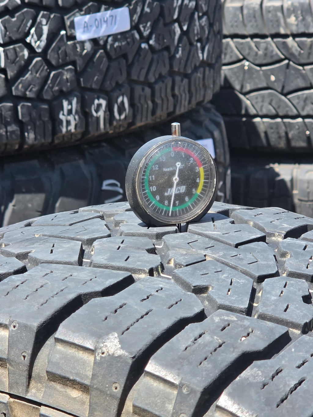 LT285/70R17 Single (1 Used Tire) Falken Wild Peak AT3