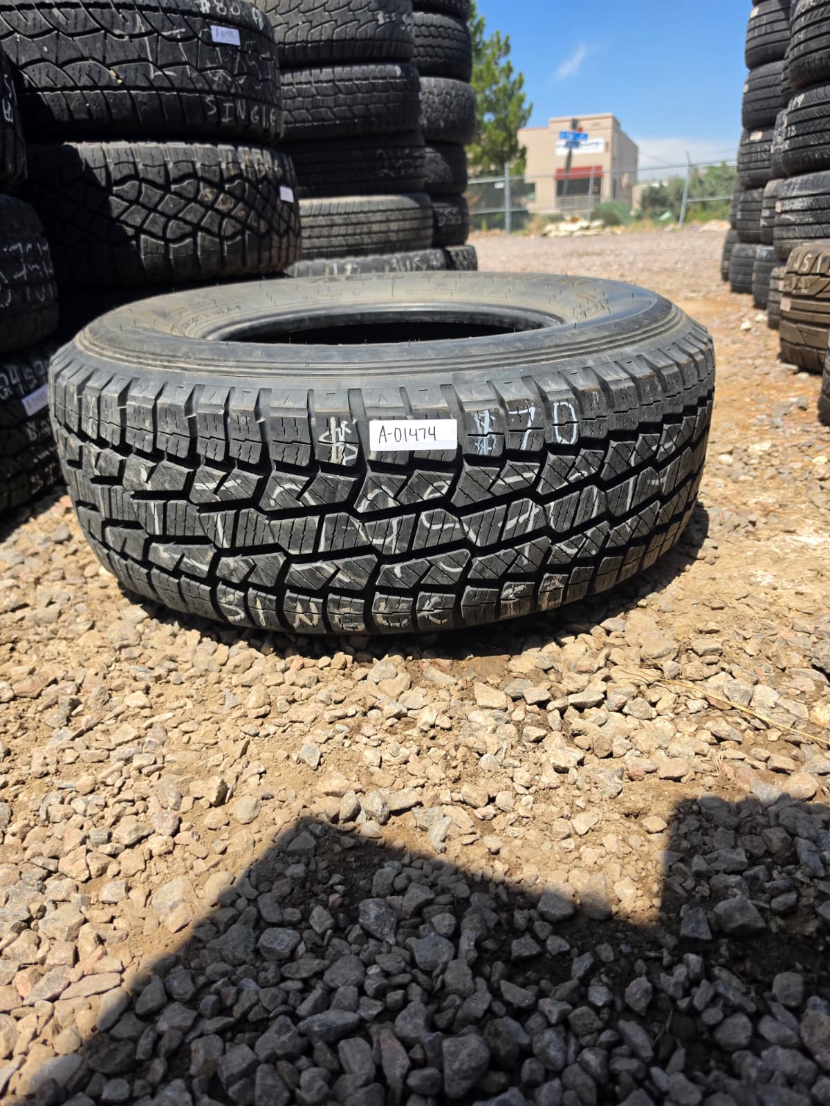 LT285/70R17 Single (1 Used Tire) Capitol All-Terrain
