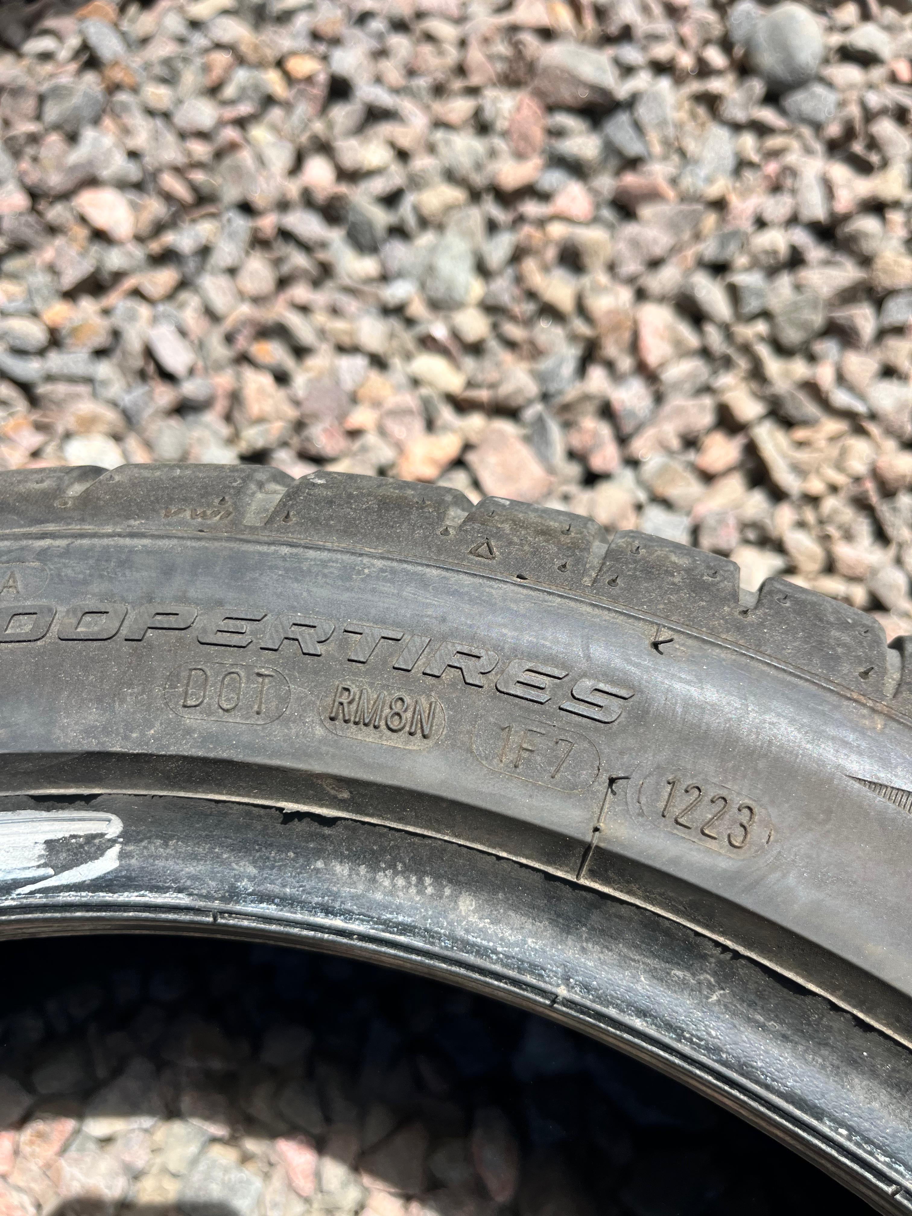 245/40R18 Single (1 Used Tire) Cooper Zeon RS3-G1